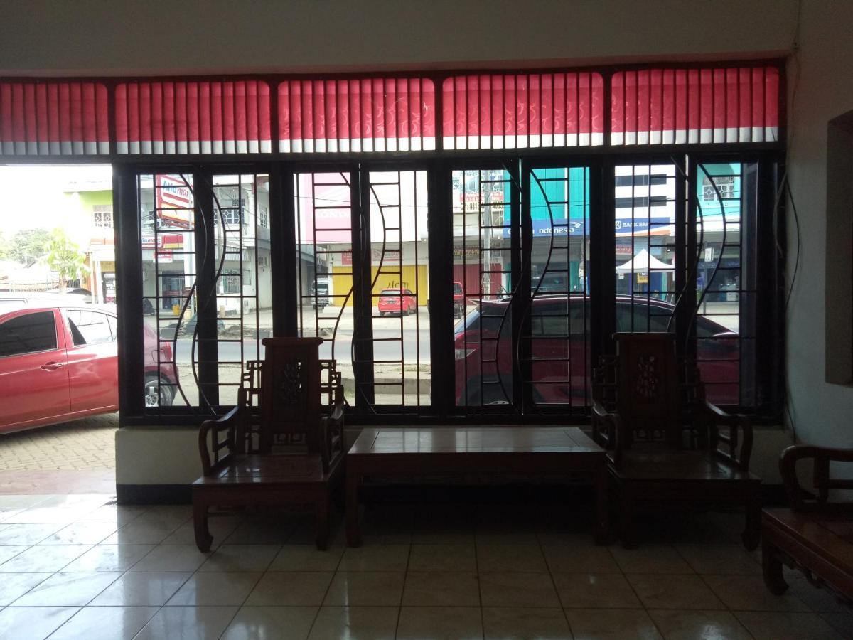 Hotel Transit 1 Makassar Redpartner Kültér fotó