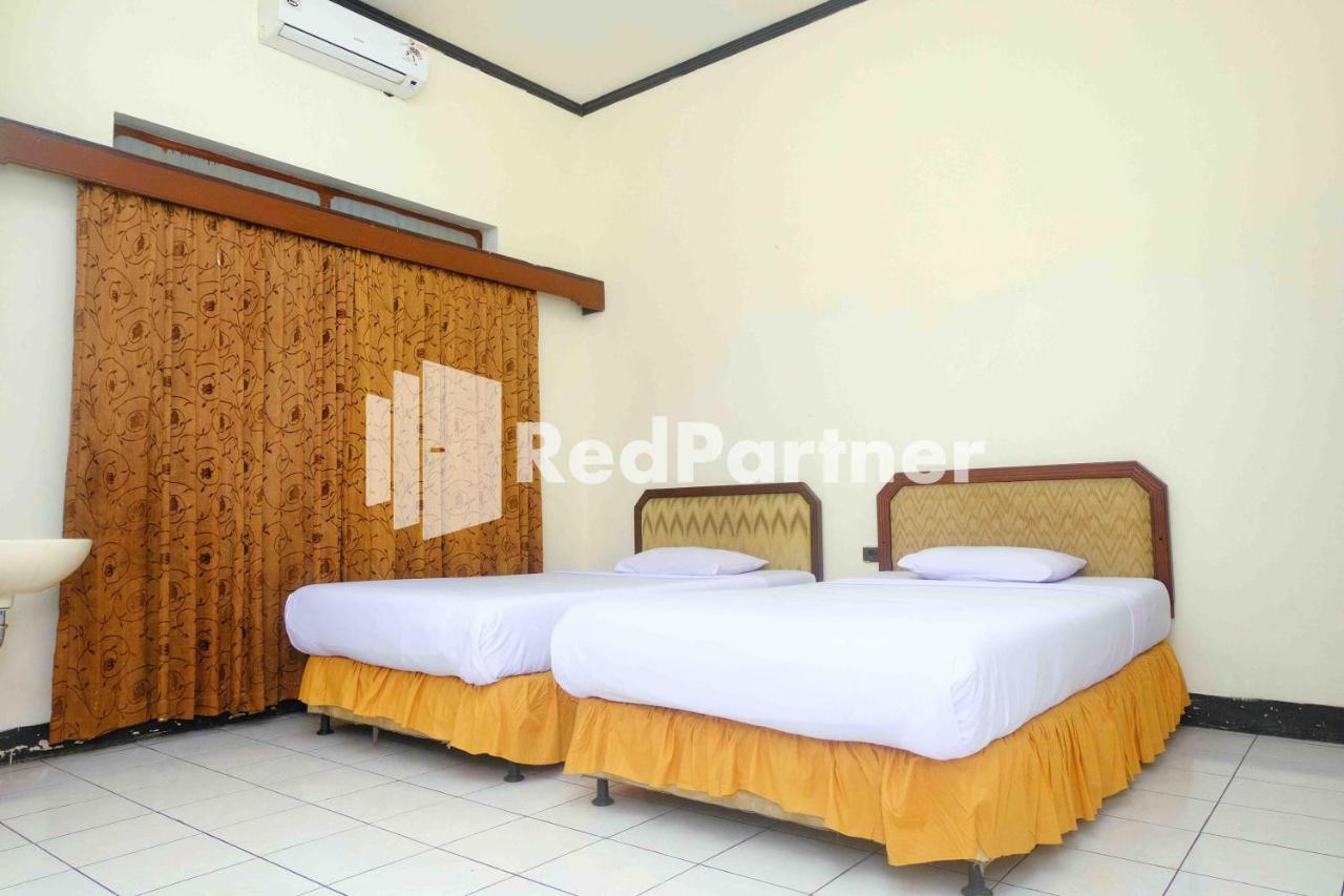 Hotel Transit 1 Makassar Redpartner Kültér fotó